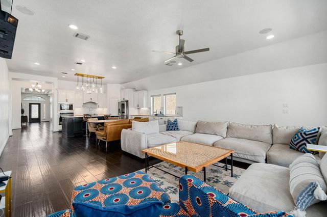 4301 Mesquite Terrace Drive, Manvel, TX 77578