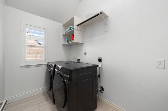 4301 Mesquite Terrace Drive, Manvel, TX 77578