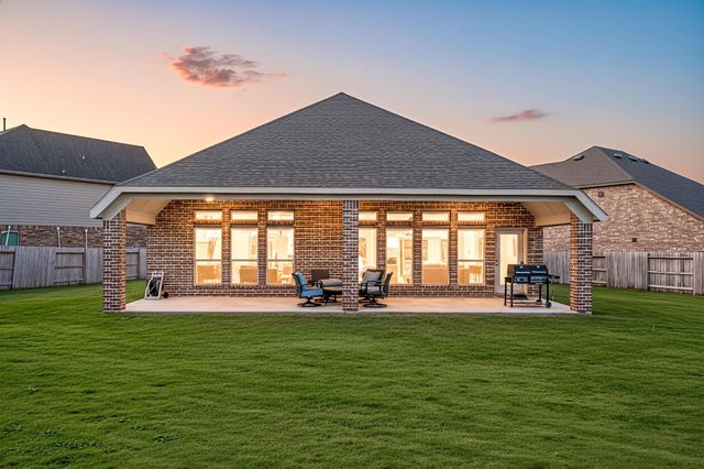 4301 Mesquite Terrace Drive, Manvel, TX 77578