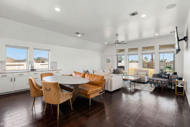 4301 Mesquite Terrace Drive, Manvel, TX 77578