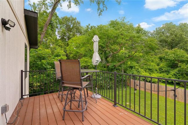 9325 Walnut Street, Kansas City, MO 64114