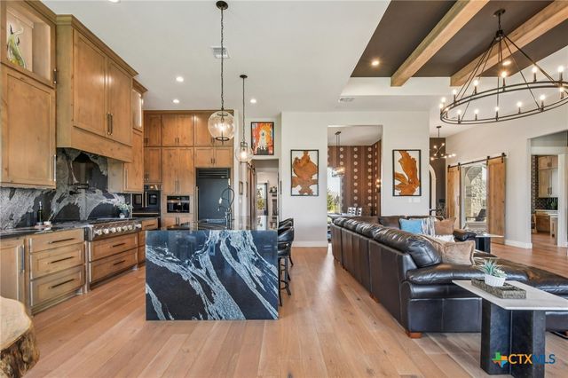 173 Via Lago, Belton, TX 76513