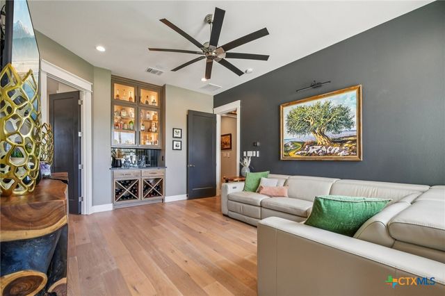 173 Via Lago, Belton, TX 76513