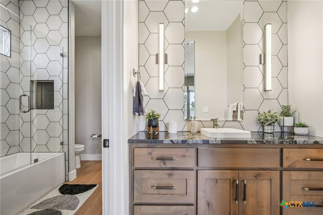 173 Via Lago, Belton, TX 76513