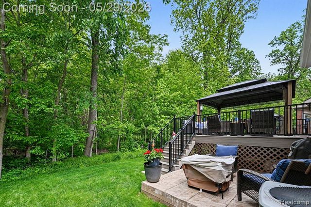 28614 Cottage Lane, New Hudson, MI 48165