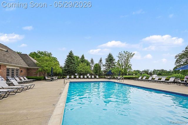 28614 Cottage Lane, New Hudson, MI 48165