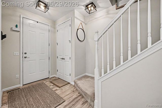 28614 Cottage Lane, New Hudson, MI 48165