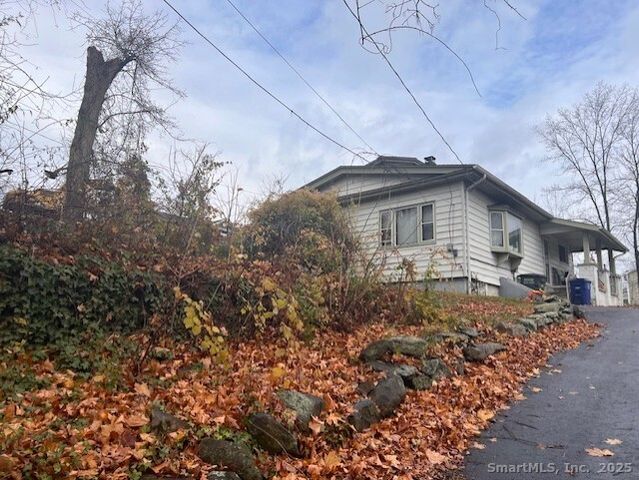 936 Chopsey Hill Road, Bridgeport, CT 06606