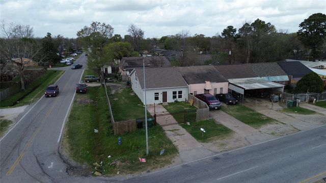 12703 W Hardy Road, Houston, TX 77037