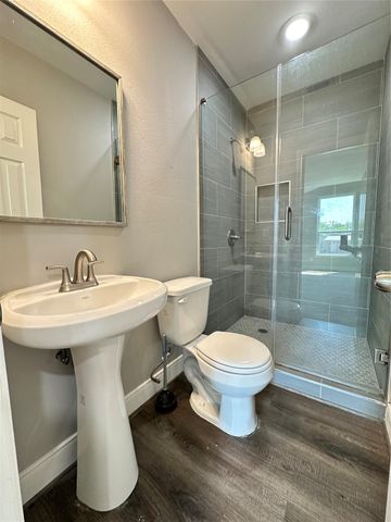 12703 W Hardy Road, Houston, TX 77037