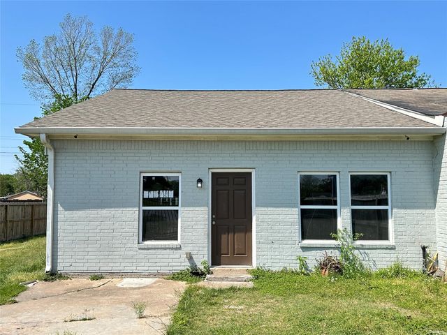 12703 W Hardy Road, Houston, TX 77037