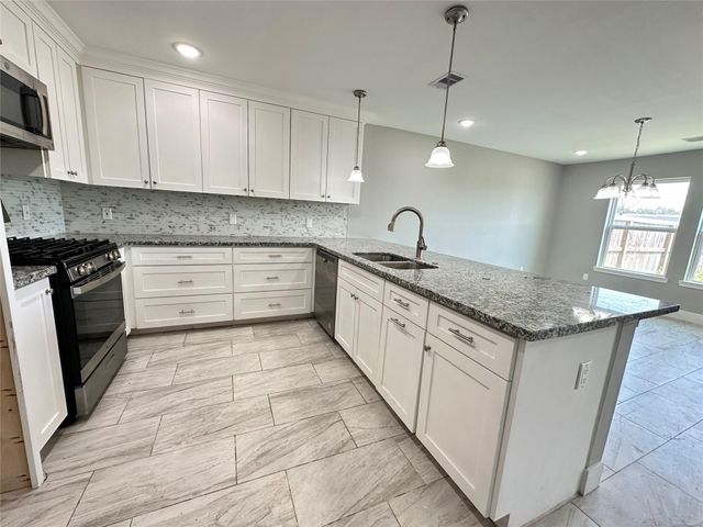12703 W Hardy Road, Houston, TX 77037