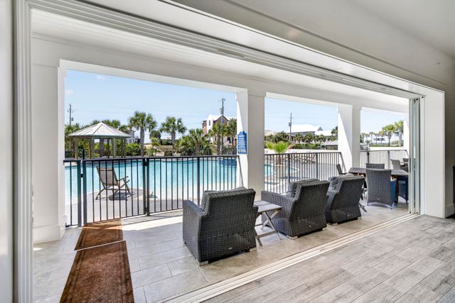 37 W Seahorse Circle, Santa Rosa Beach, FL 32459