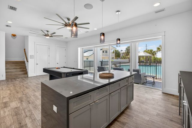 37 W Seahorse Circle, Santa Rosa Beach, FL 32459