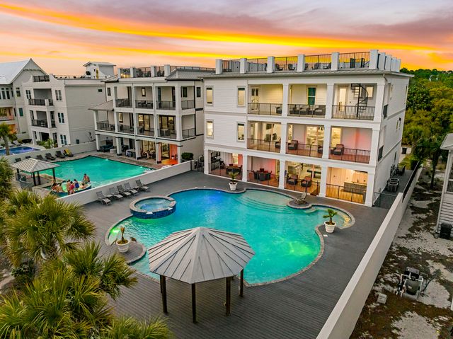 37 W Seahorse Circle, Santa Rosa Beach, FL 32459
