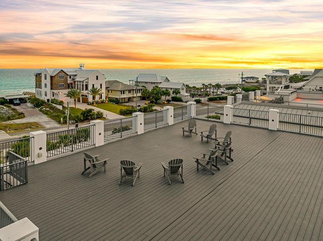 37 W Seahorse Circle, Santa Rosa Beach, FL 32459