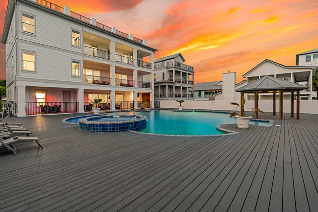 37 W Seahorse Circle, Santa Rosa Beach, FL 32459
