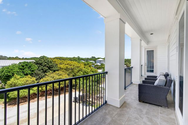 37 W Seahorse Circle, Santa Rosa Beach, FL 32459