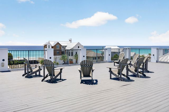 37 W Seahorse Circle, Santa Rosa Beach, FL 32459