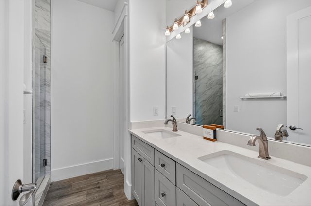 37 W Seahorse Circle, Santa Rosa Beach, FL 32459