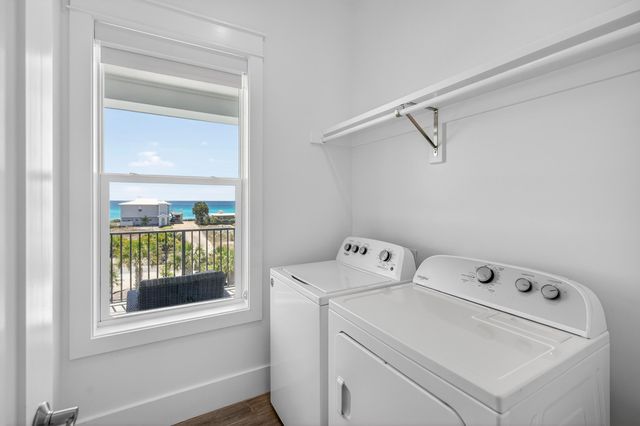 37 W Seahorse Circle, Santa Rosa Beach, FL 32459
