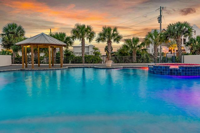 37 W Seahorse Circle, Santa Rosa Beach, FL 32459
