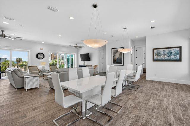 37 W Seahorse Circle, Santa Rosa Beach, FL 32459