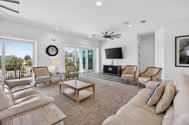 37 W Seahorse Circle, Santa Rosa Beach, FL 32459