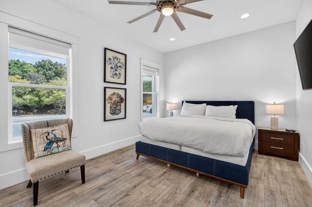 37 W Seahorse Circle, Santa Rosa Beach, FL 32459