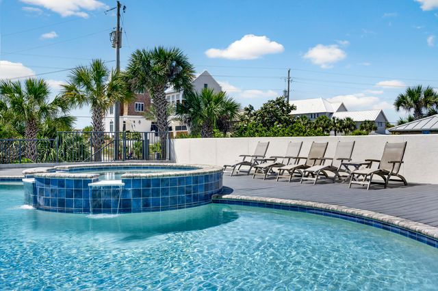 37 W Seahorse Circle, Santa Rosa Beach, FL 32459