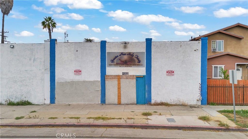 10808 S Broadway, Los Angeles, CA 90061 — exterior