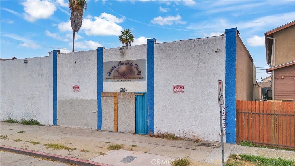 10808 S Broadway, Los Angeles, CA 90061 — photo 3