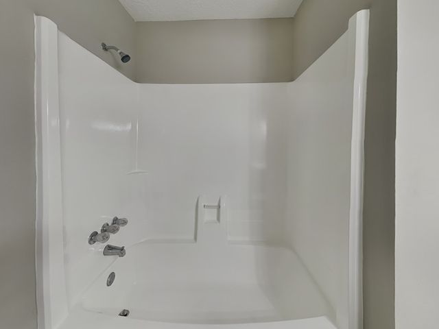689 Hollandale Rd, La Vergne, TN 37086