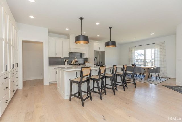 18530 Somerville Court, Evansville, IN 47725