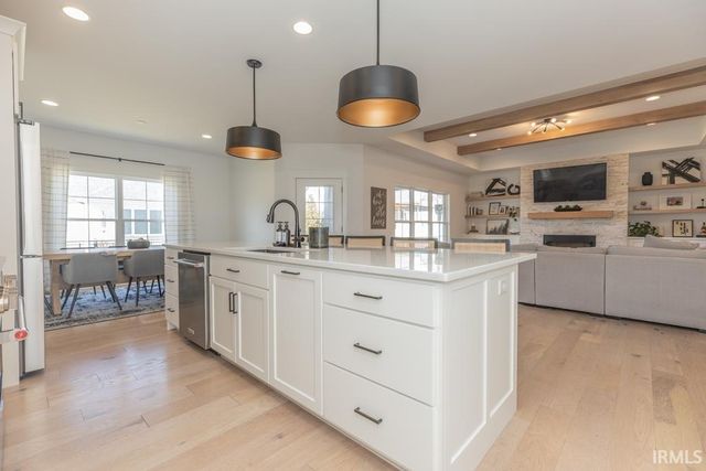 18530 Somerville Court, Evansville, IN 47725