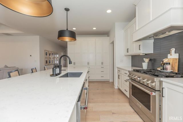 18530 Somerville Court, Evansville, IN 47725