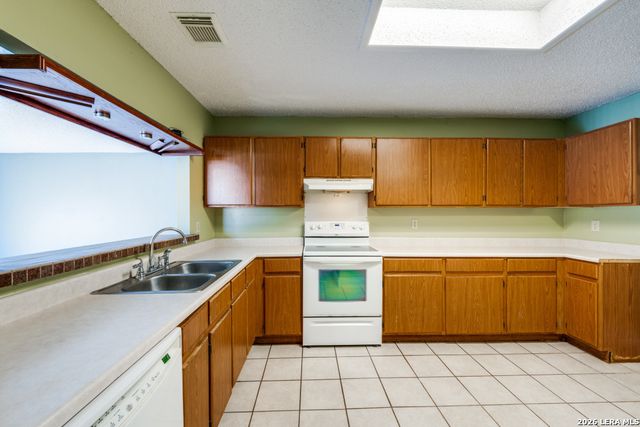 5866 Summer Fest, San Antonio, TX 78244