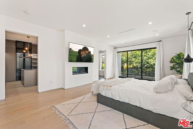 4527 Simpson Avenue, Studio City, CA 91607