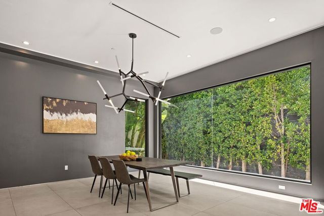 4527 Simpson Avenue, Studio City, CA 91607