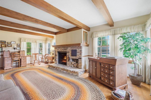 1750 Crestridge Lane, Eagan, MN 55122