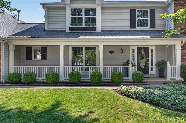15673 Coventry Farm Drive, Chesterfield, MO 63017