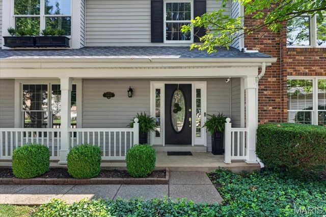 15673 Coventry Farm Drive, Chesterfield, MO 63017