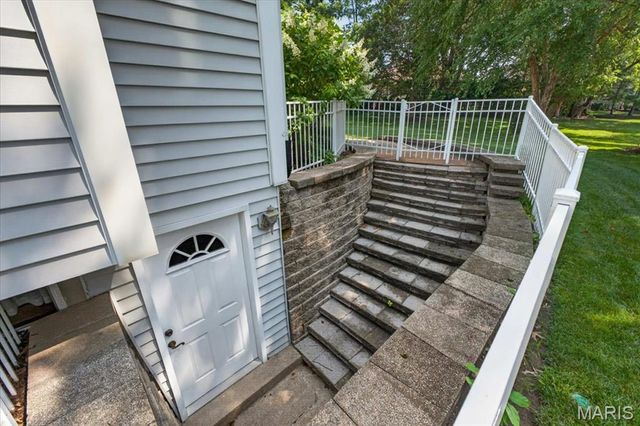 15673 Coventry Farm Drive, Chesterfield, MO 63017