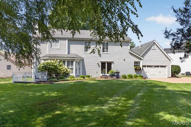 15673 Coventry Farm Drive, Chesterfield, MO 63017