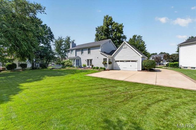 15673 Coventry Farm Drive, Chesterfield, MO 63017