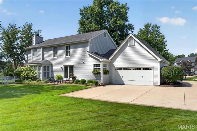 15673 Coventry Farm Drive, Chesterfield, MO 63017