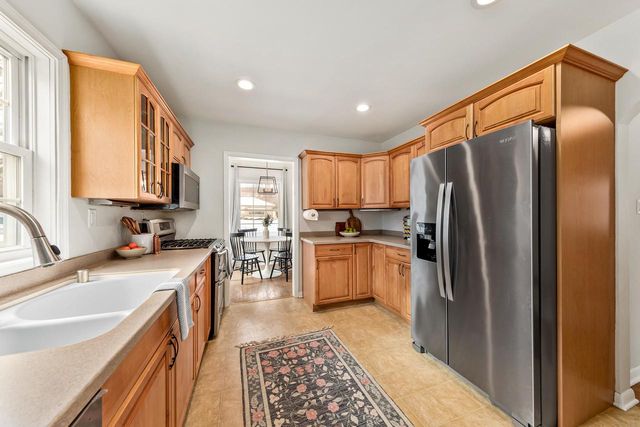 2210 N 107th STREET, Wauwatosa, WI 53226