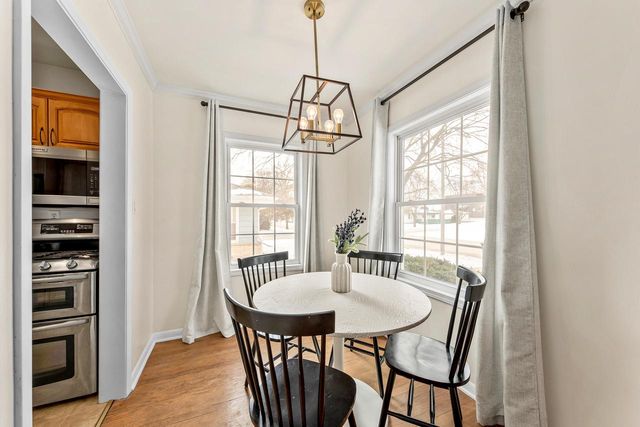 2210 N 107th STREET, Wauwatosa, WI 53226