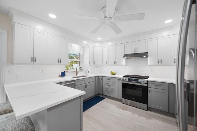 5000 VENETIAN BOULEVARD NE, St Petersburg, FL 33703