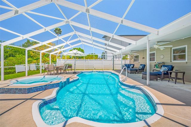 5000 VENETIAN BOULEVARD NE, St Petersburg, FL 33703